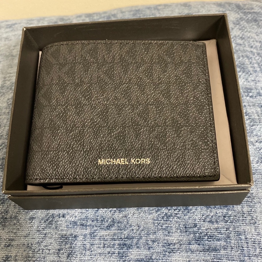 MK MENS WALLET